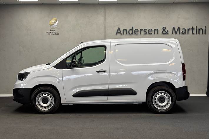 Hvid Opel Combo-e fra 2024