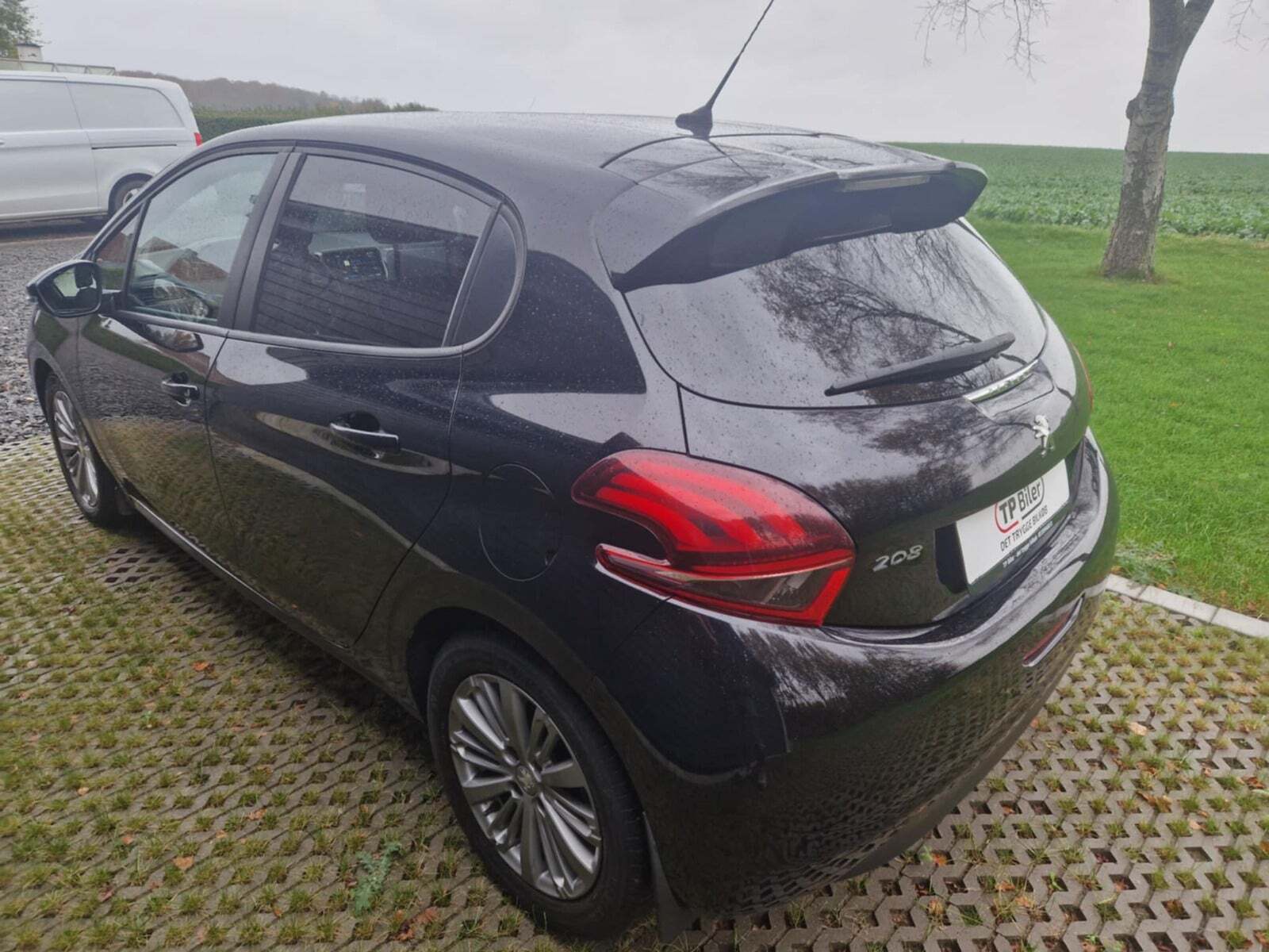 Peugeot 208 1,5 BlueHDi 100 Envy