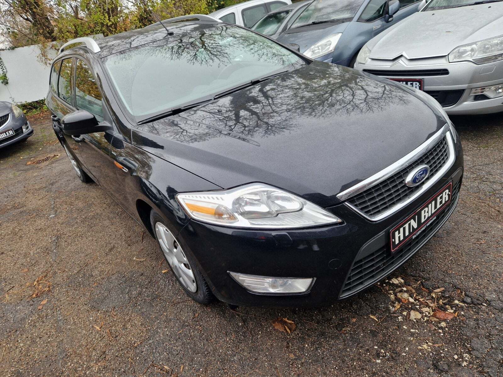 Sort Ford Mondeo fra 2009