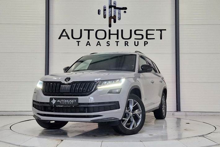 Grå Skoda Kodiaq fra 2021 set udefra