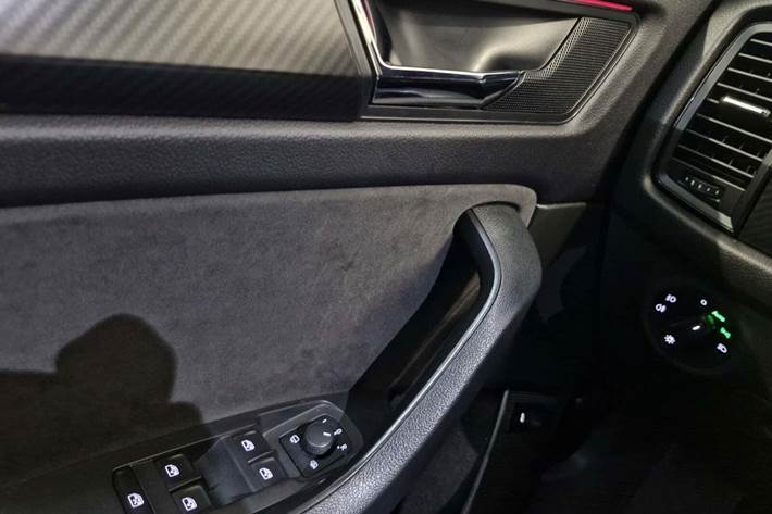 Grå Skoda Kodiaq fra 2021