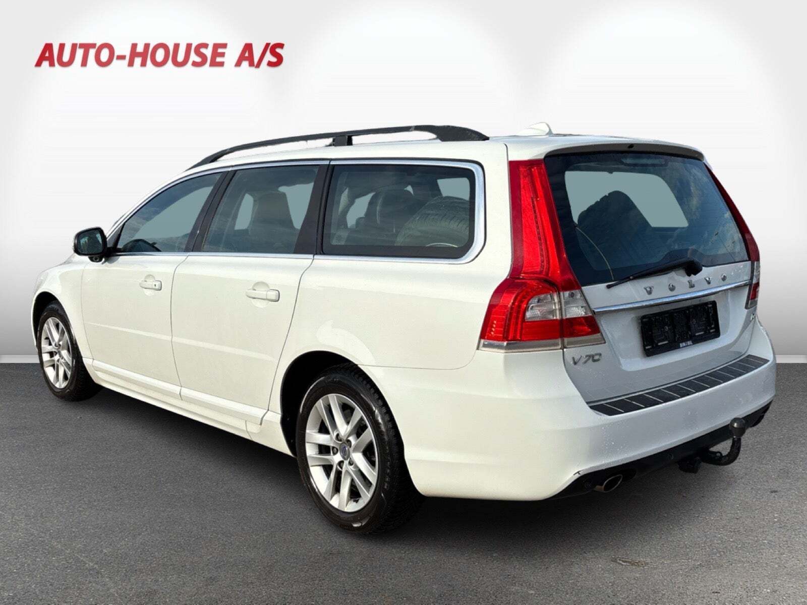 Hvid Volvo V70 fra 2014