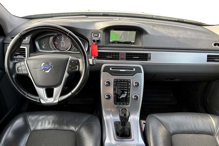 Hvid Volvo V70 fra 2014