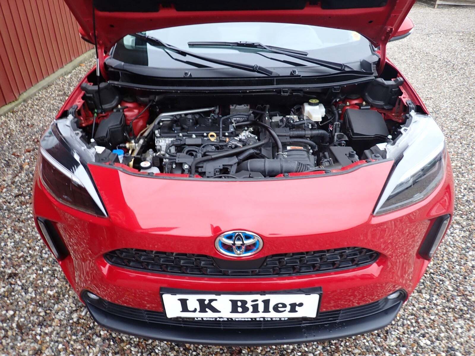 Rød Toyota Yaris Cross fra 2022