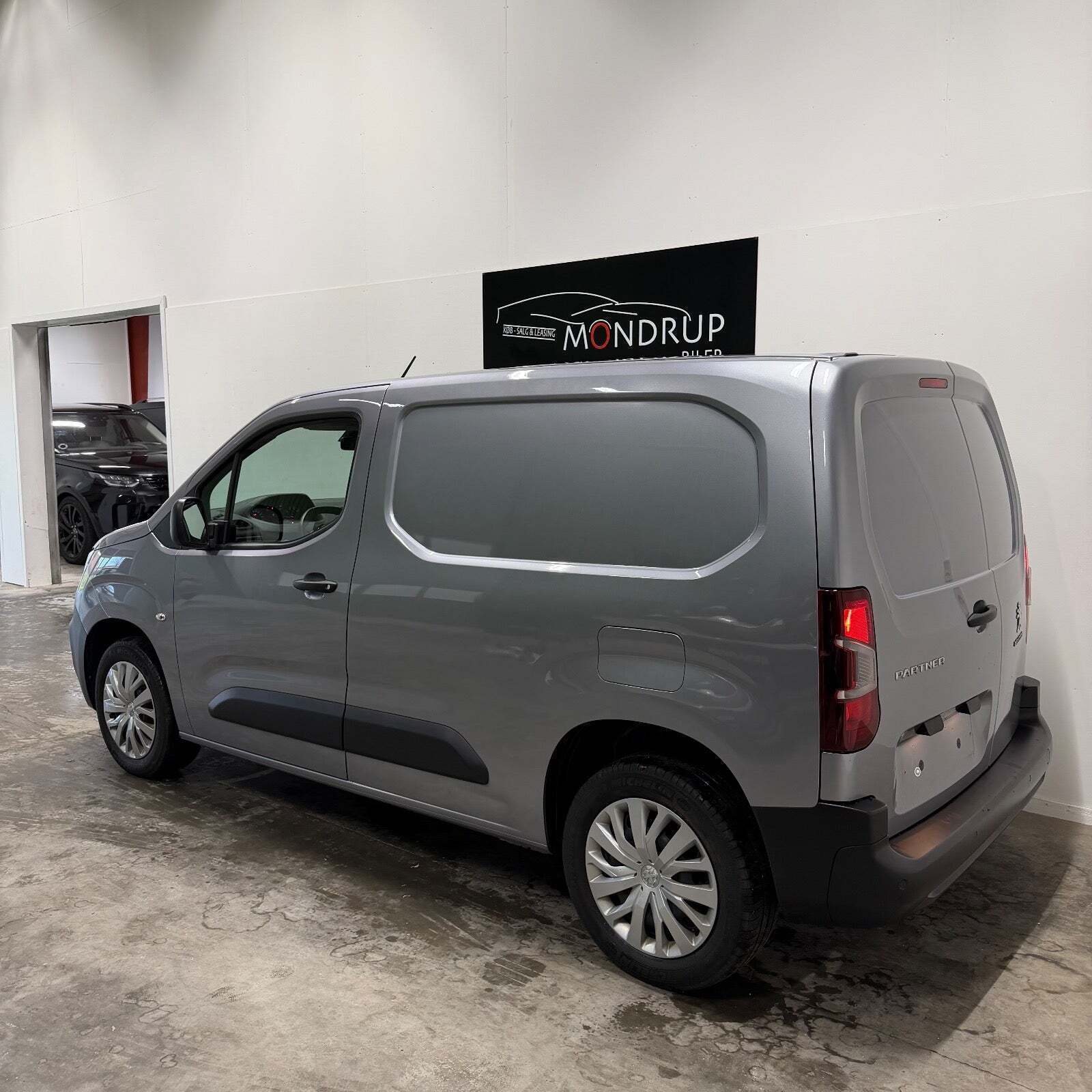 Peugeot Partner 1,5 BlueHDi 100 L2V2 Plus Van
