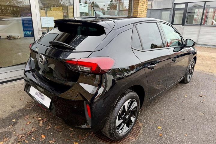 Sort Opel Corsa-e fra 2023