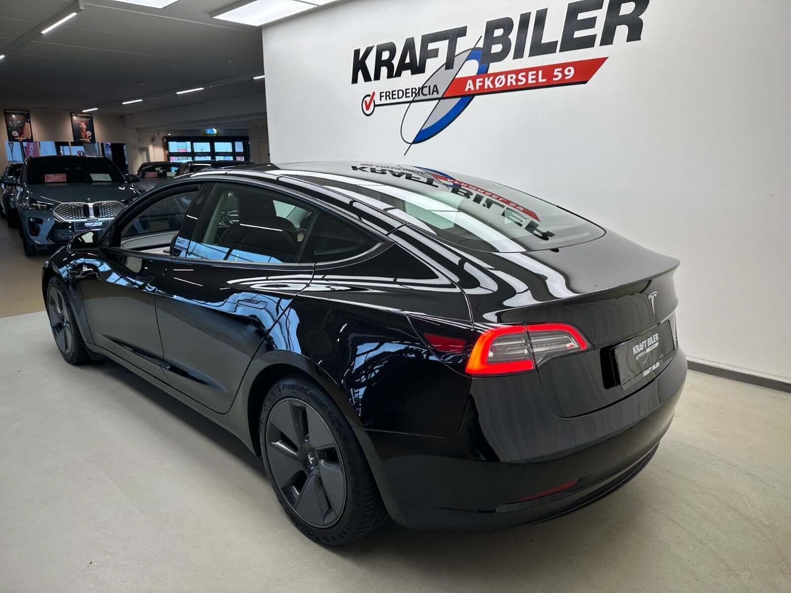 Tesla Model 3 Standard Range+ RWD