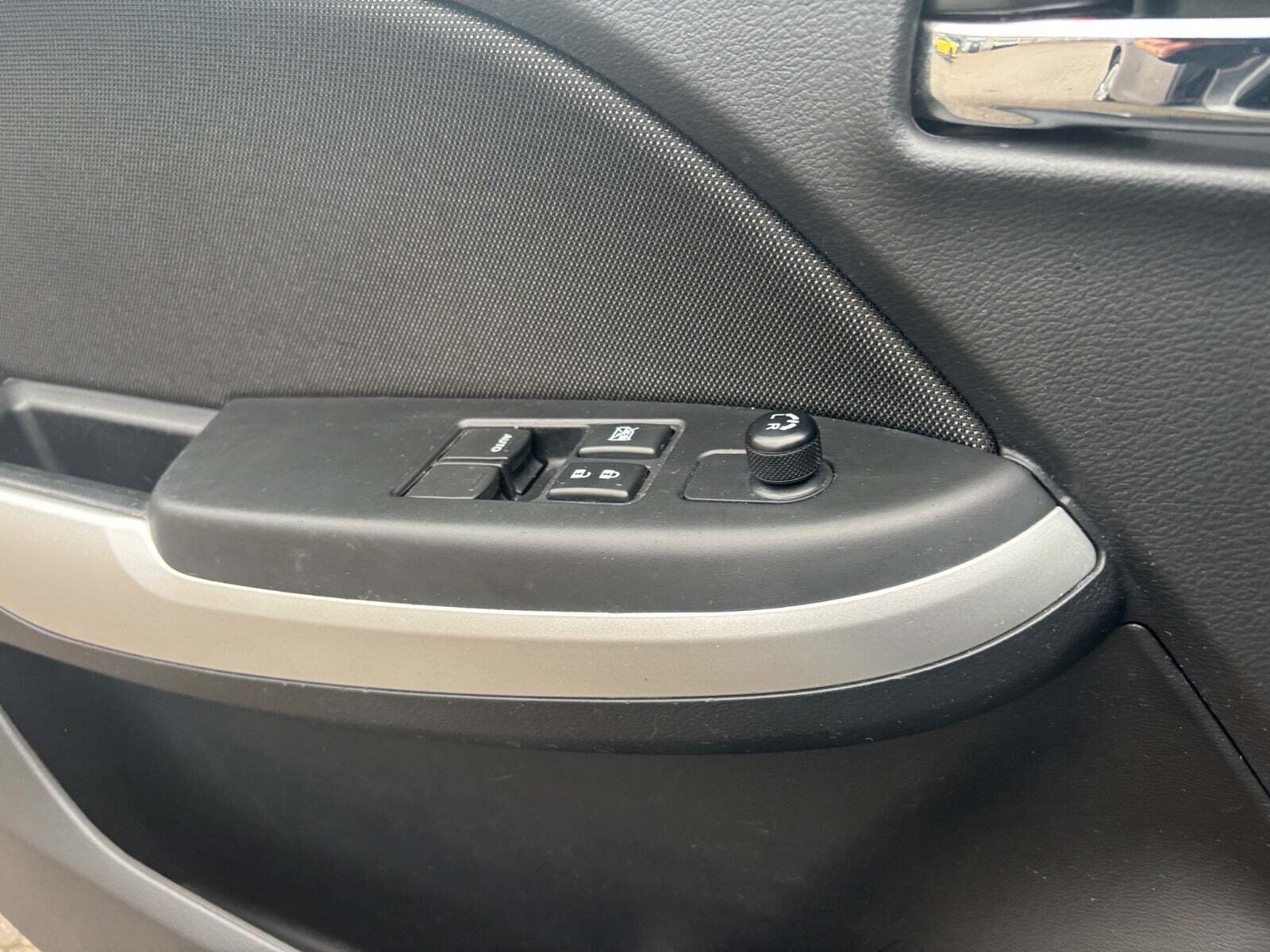 Grå Suzuki Baleno fra 2020