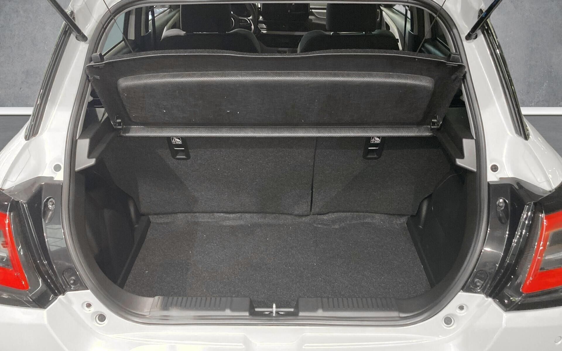 Hvid Suzuki Swift fra 2025