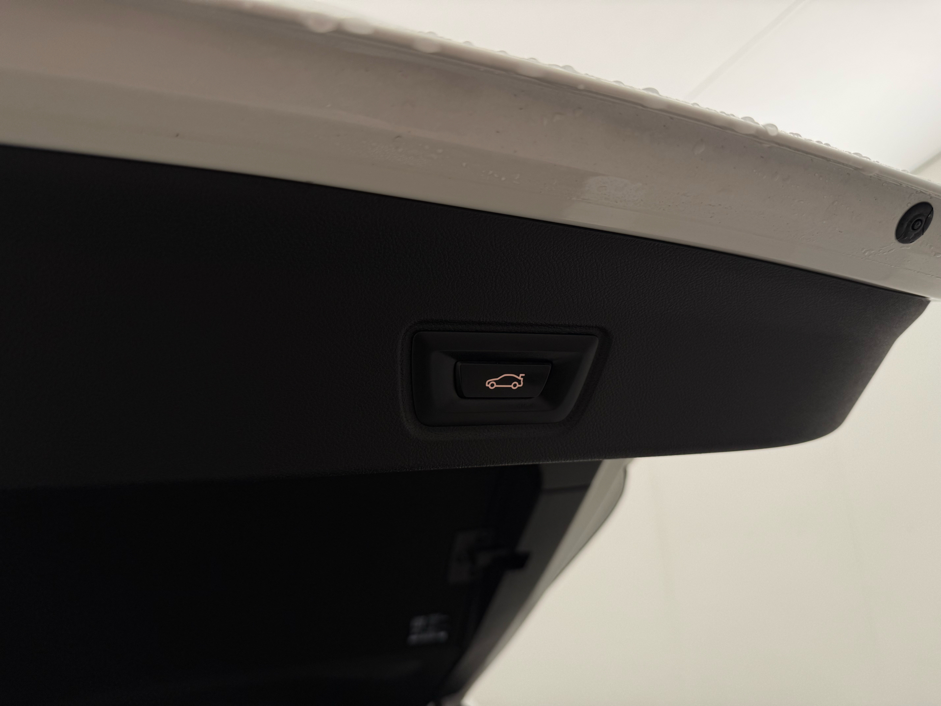 Hvid BMW i4 fra 2022