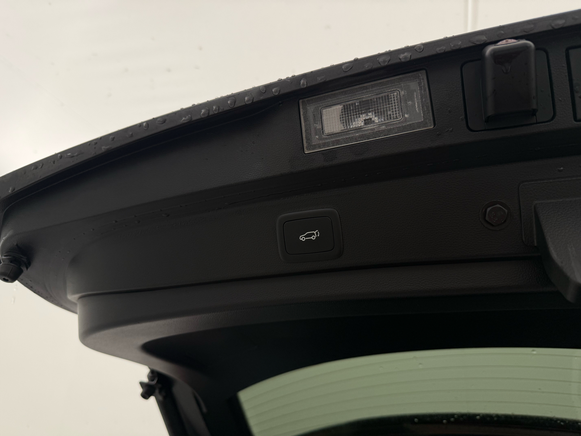 Grå MG Marvel R fra 2023