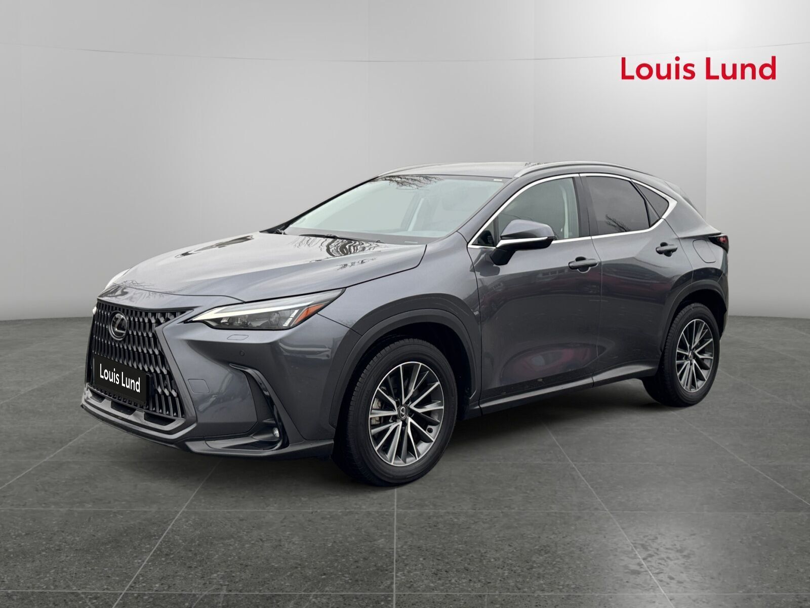 Lexus NX 2,5 450h+ Plugin-hybrid Business Plus 4WD 309HK 5d Trinl. Gear