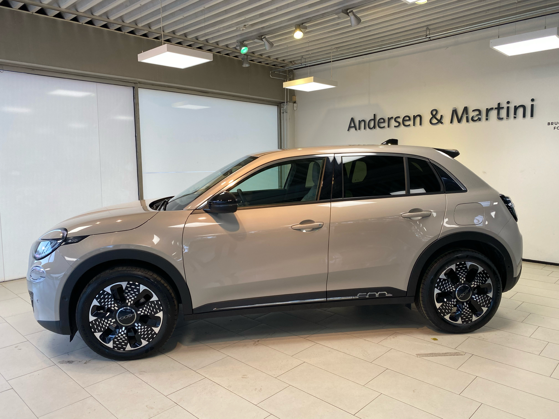 Fiat 600e EL La Prima 156HK 5d Aut.