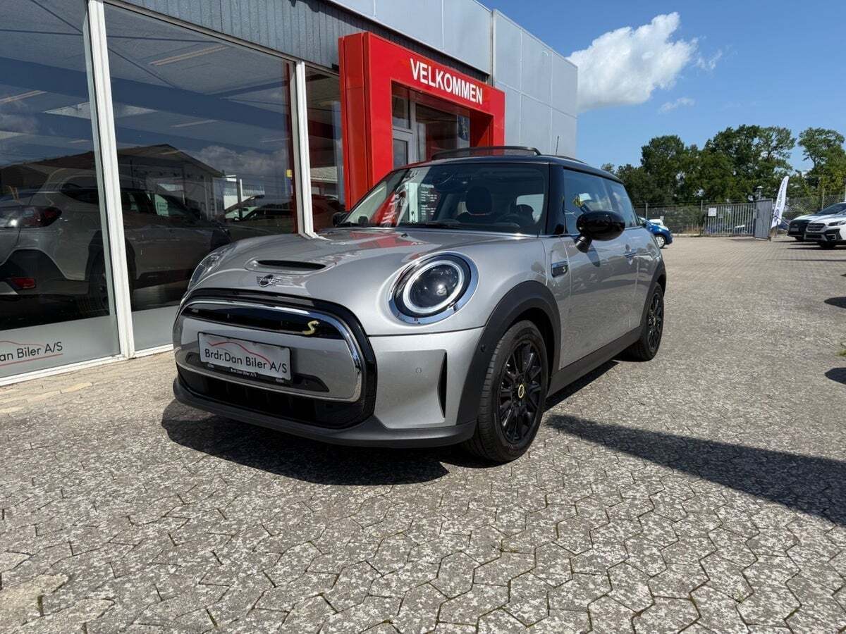 Mini Cooper SE Classic Trim