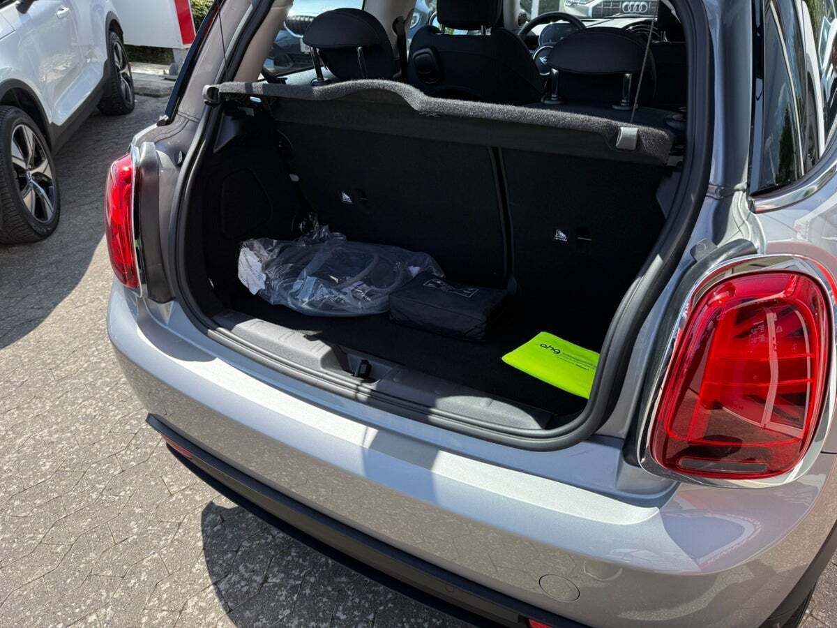 Mini Cooper SE Classic Trim