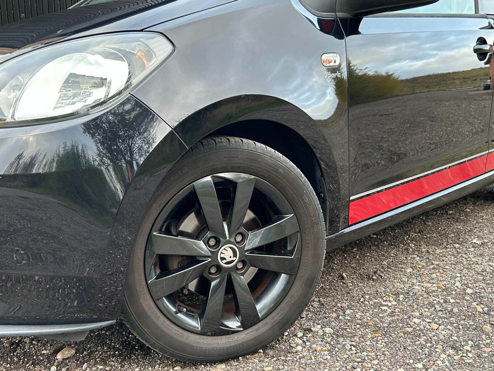 Rød Skoda Citigo fra 2013