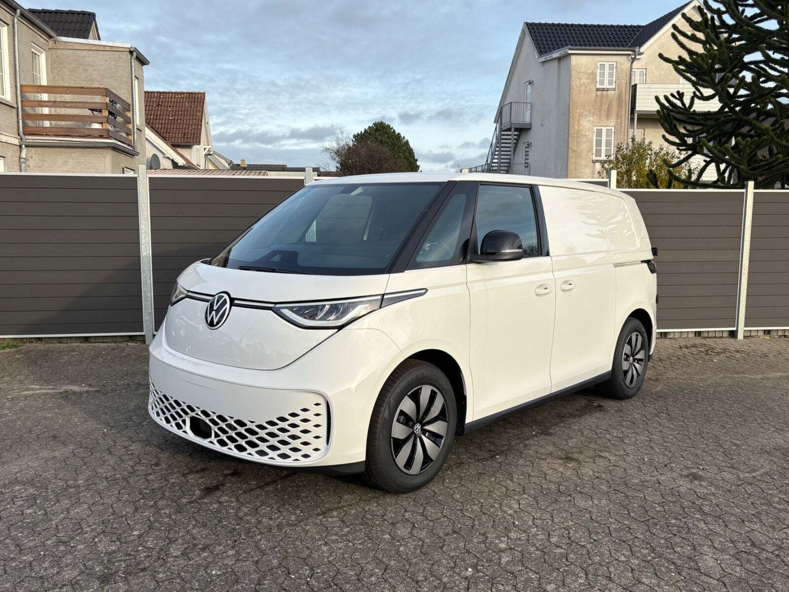 VW ID.Buzz 79 Cargo Comfort+