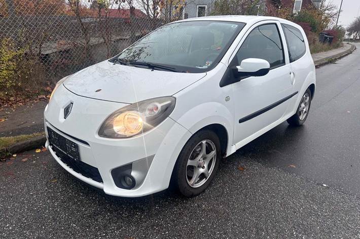 Grøn Renault Twingo fra 2011 set udefra