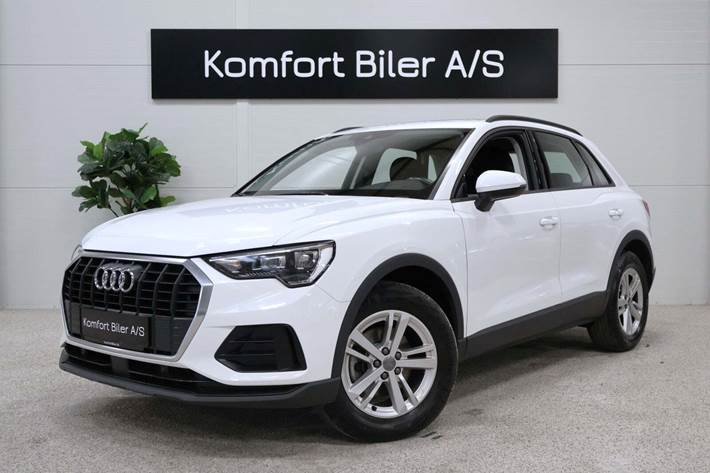Hvid Audi Q3 fra 2020 set udefra