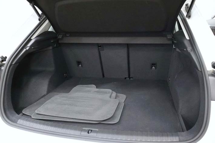 Hvid Audi Q3 fra 2020