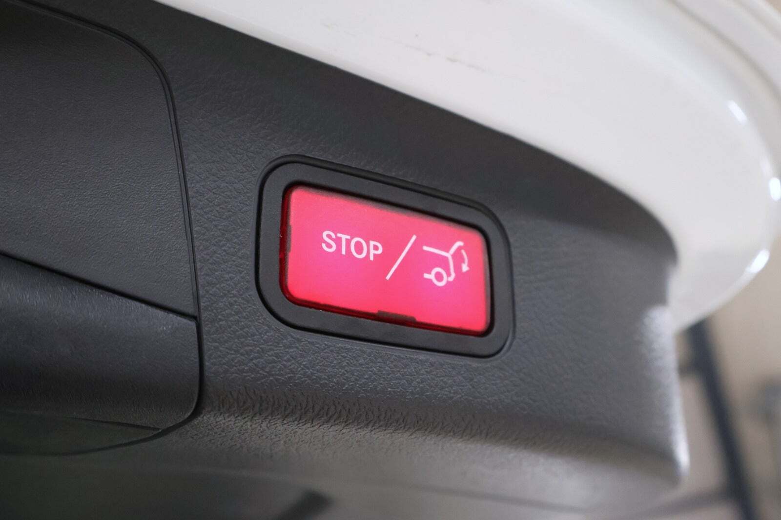 Hvid Mercedes EQA300 fra 2022