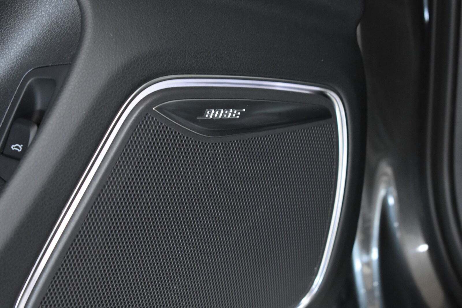 Grå Audi RS Q3 fra 2016