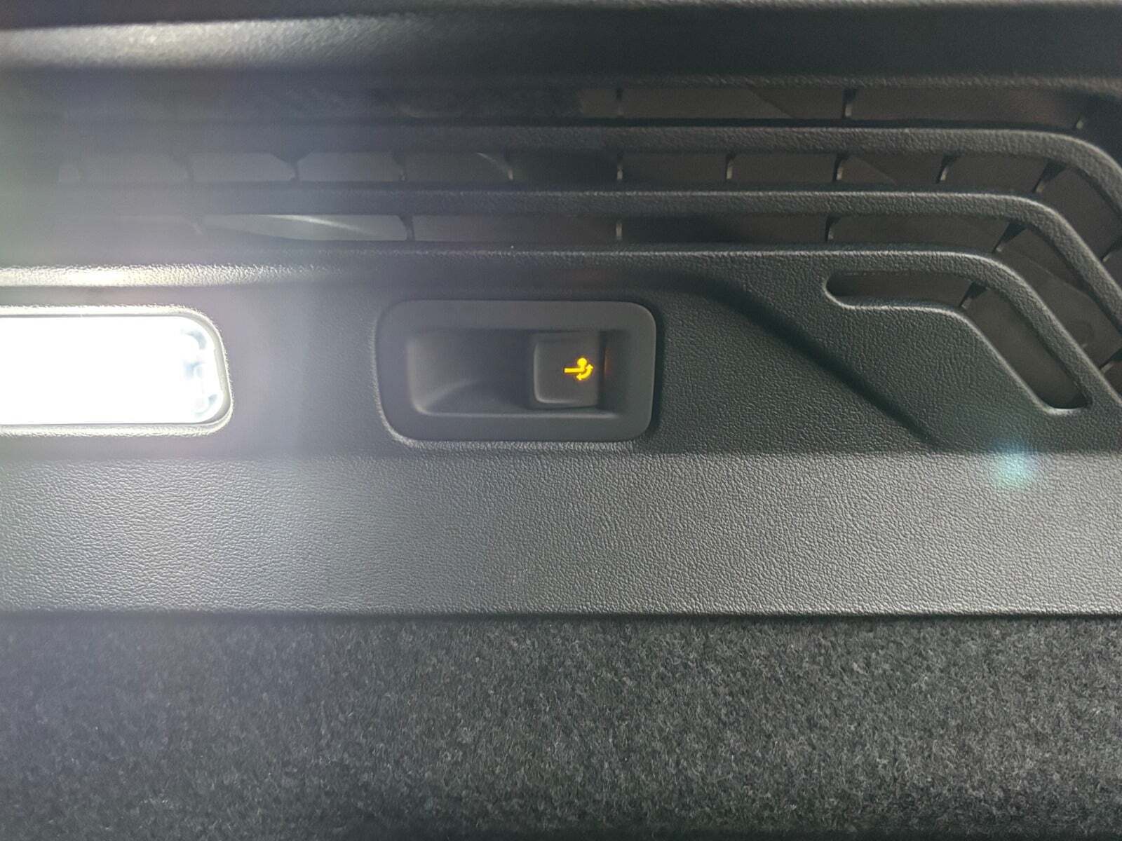 Hvid VW ID.4 fra 2024