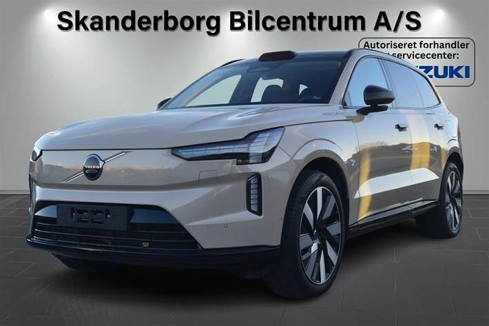 Beige Volvo EX90 fra 2025 set udefra