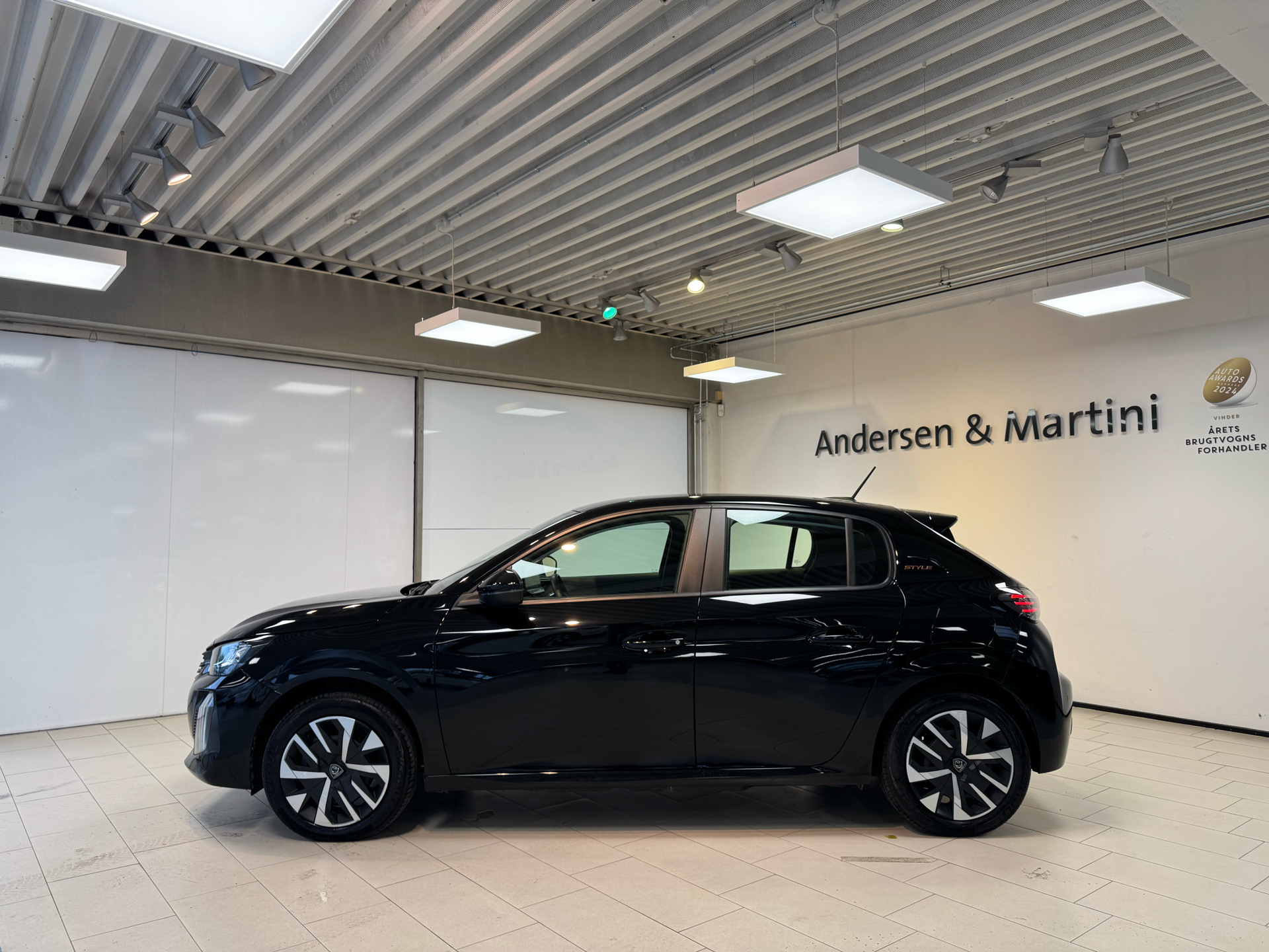 Peugeot e-208 EL Style 136HK 5d Aut.