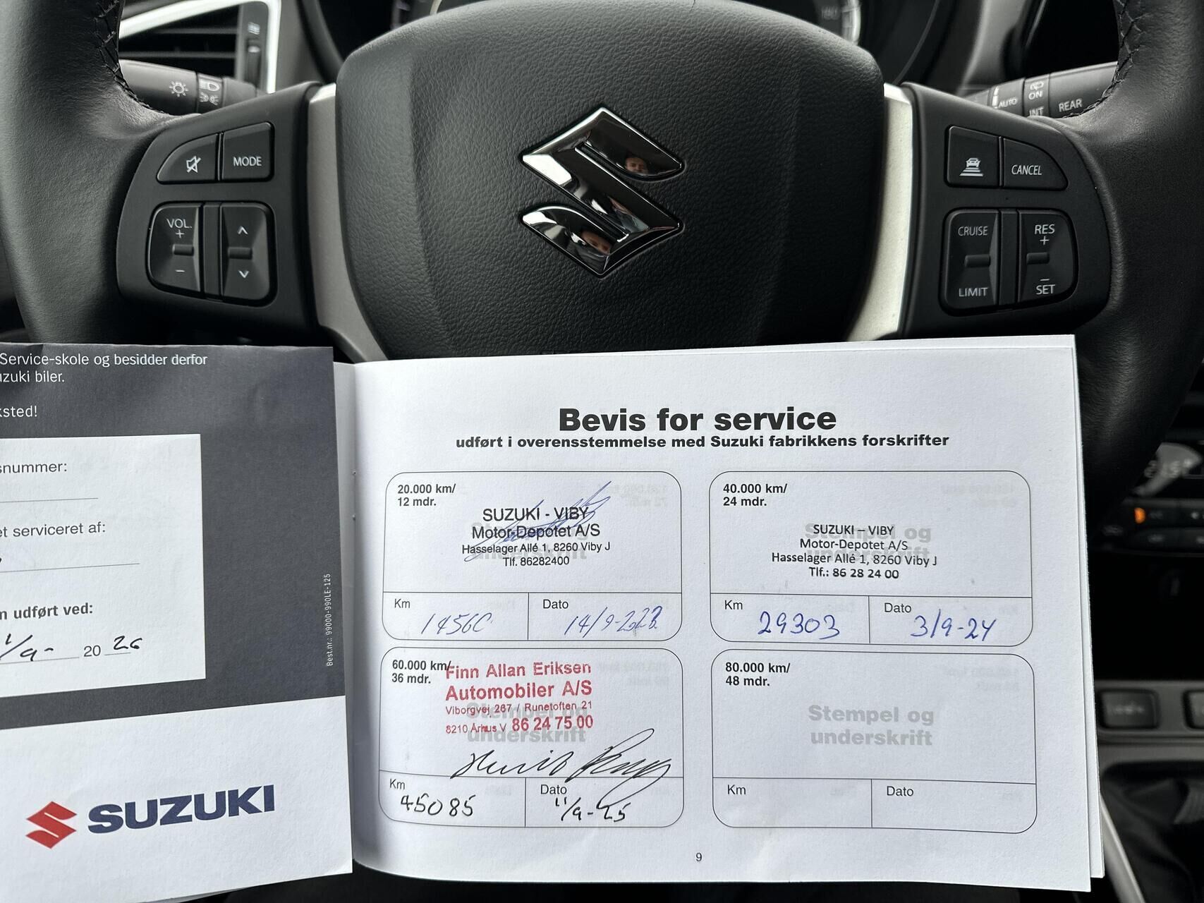 Grå Suzuki S-Cross fra 2022