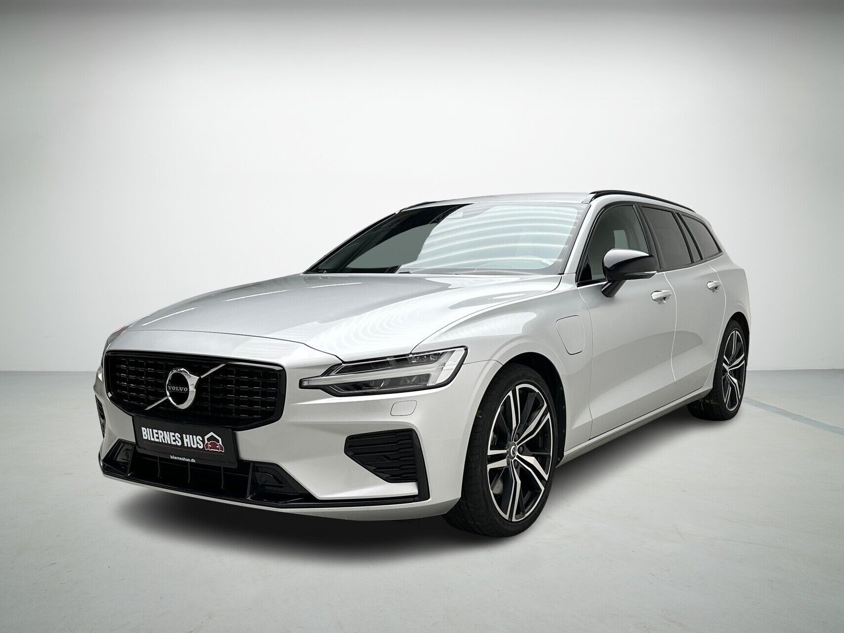 Volvo V60 2,0 T6 Recharge  Plugin-hybrid R-design 340HK Stc 8g Aut.