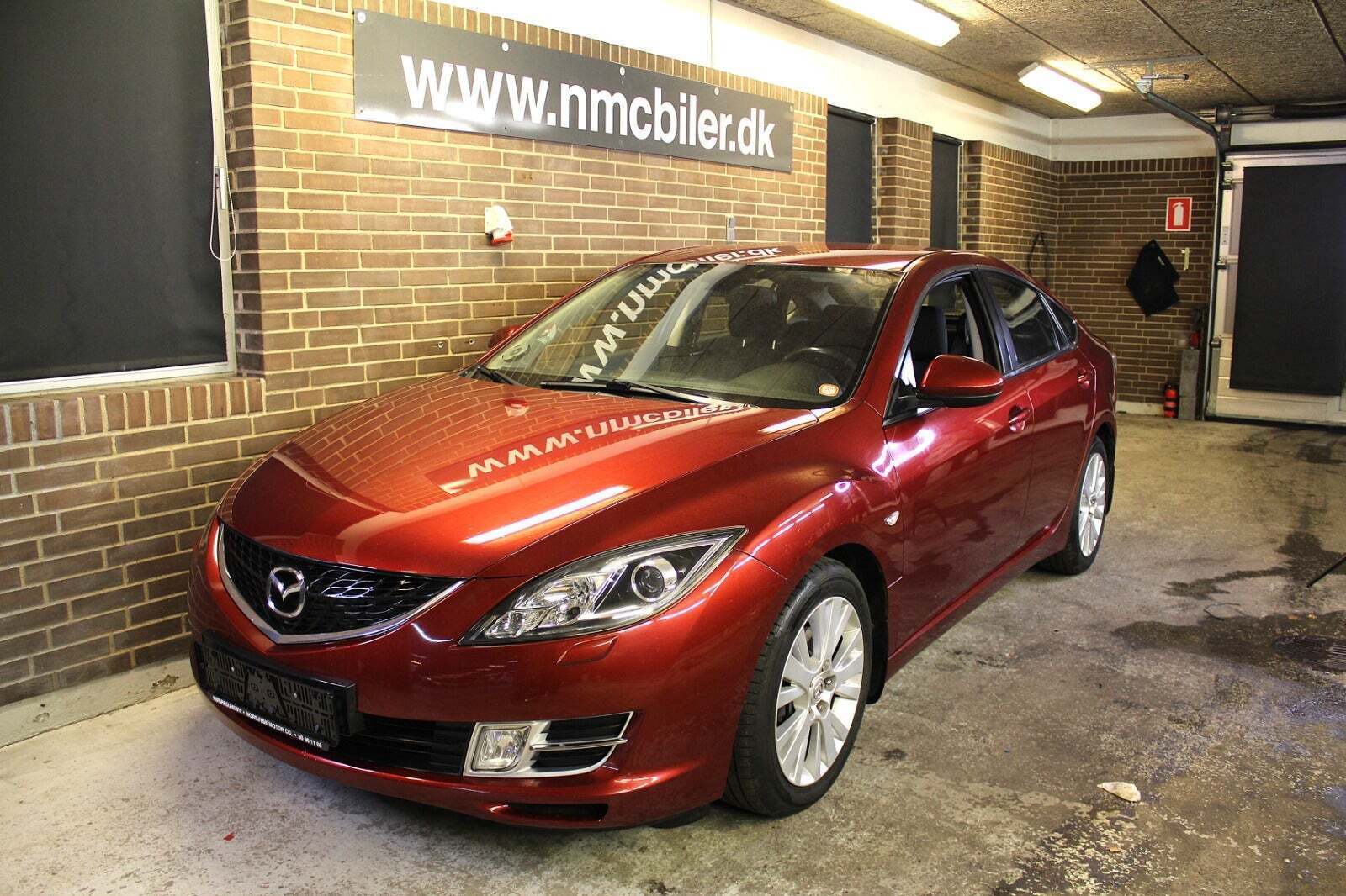 Rød Mazda 6 fra 2008