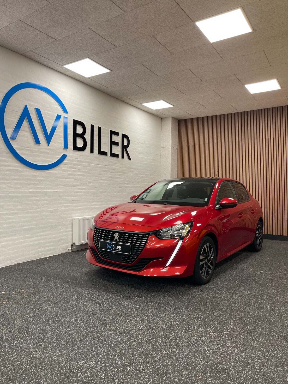 Peugeot 208 1,2 PureTech 100 Allure Sky