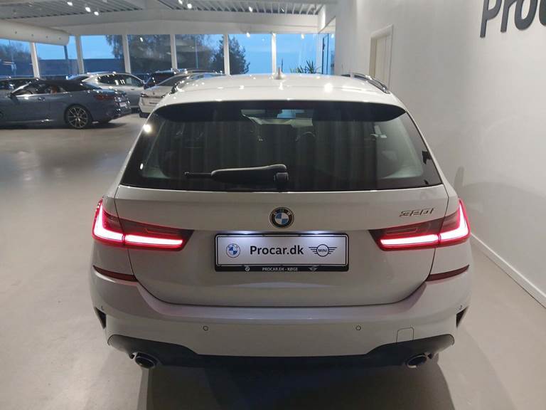 BMW 320i 2,0 Touring M-Sport aut.