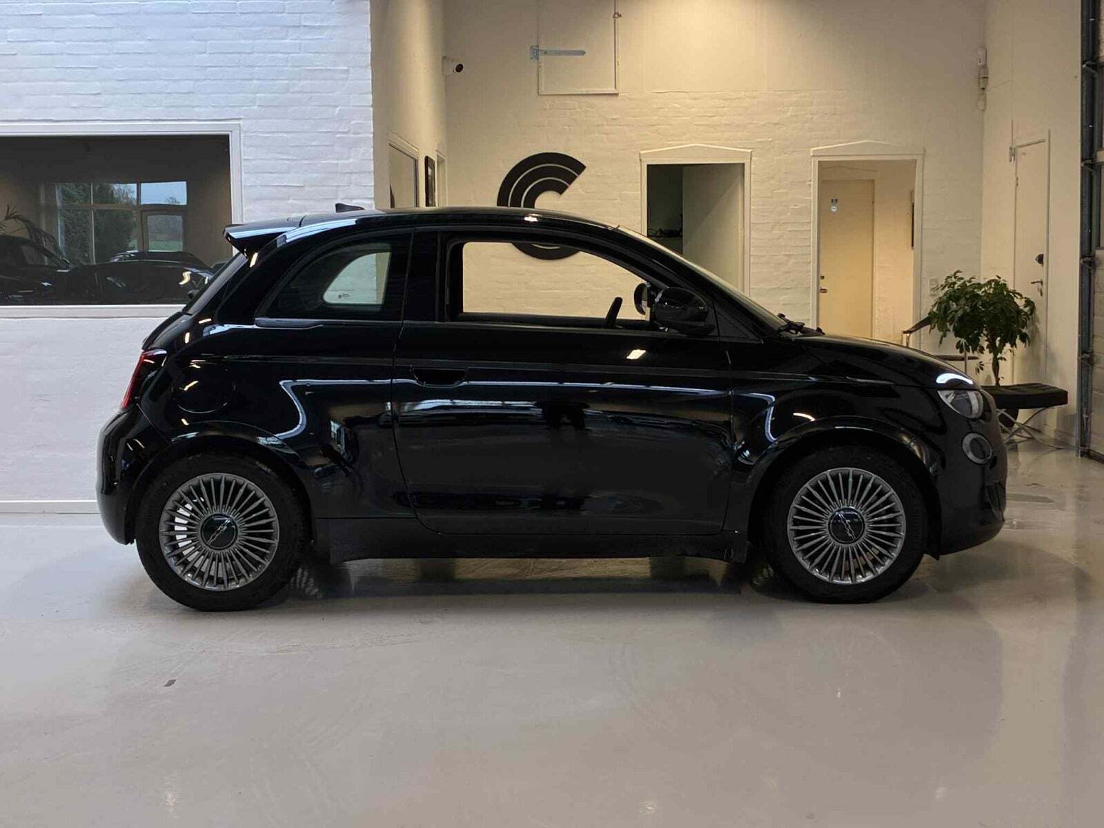 Sort Fiat 500e fra 2021