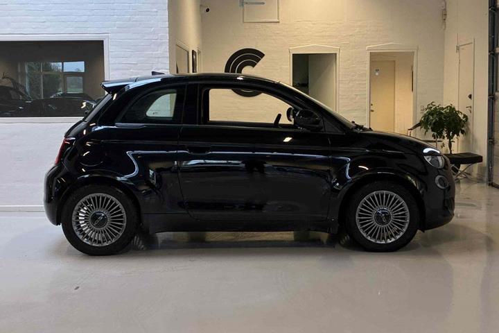 Sort Fiat 500e fra 2021