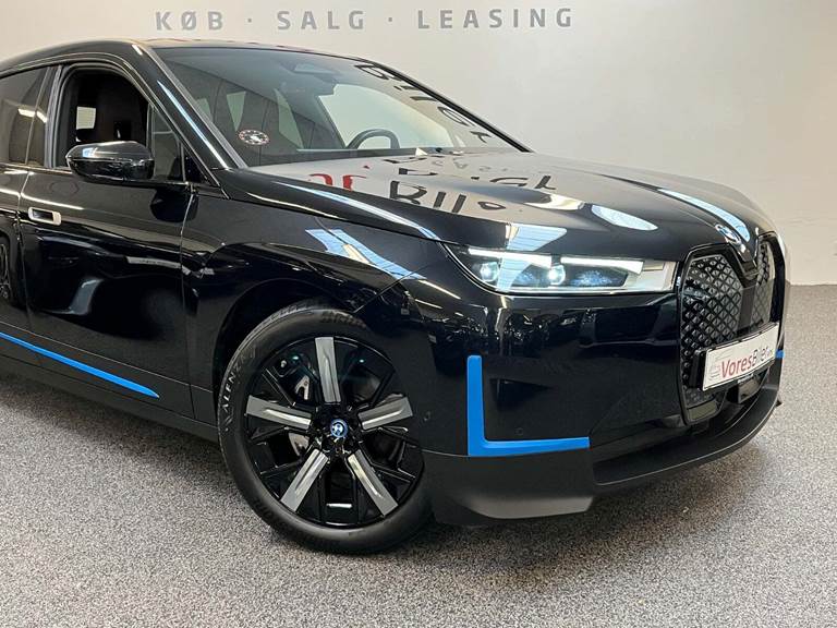 BMW iX xDrive40