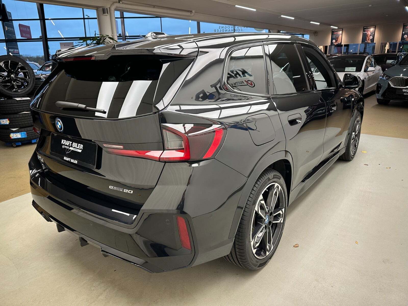 Sort BMW iX1 fra 2024