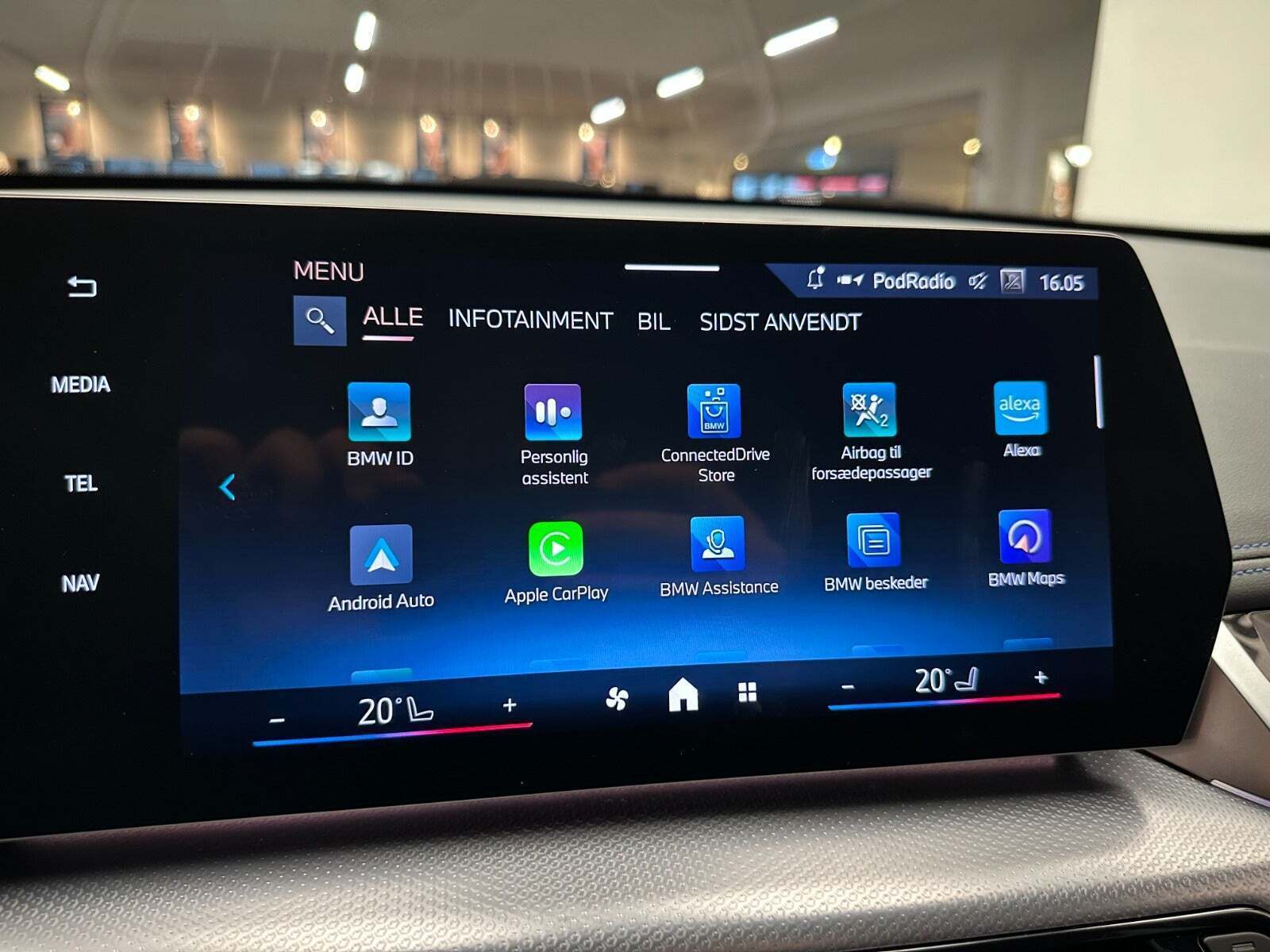 Sort BMW iX1 fra 2024