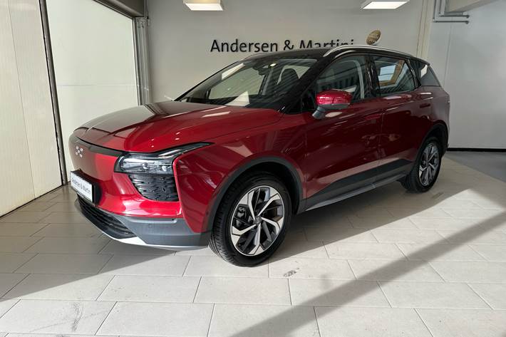 Rød Aiways U5 fra 2021 set udefra