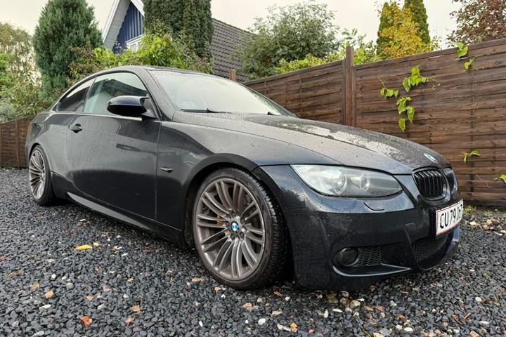 undefined BMW 325 fra 2008