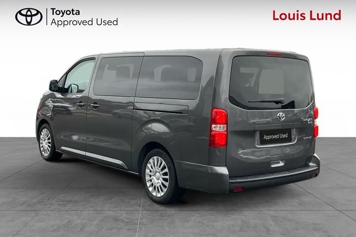Grå Toyota Proace Verso Electric fra 2024