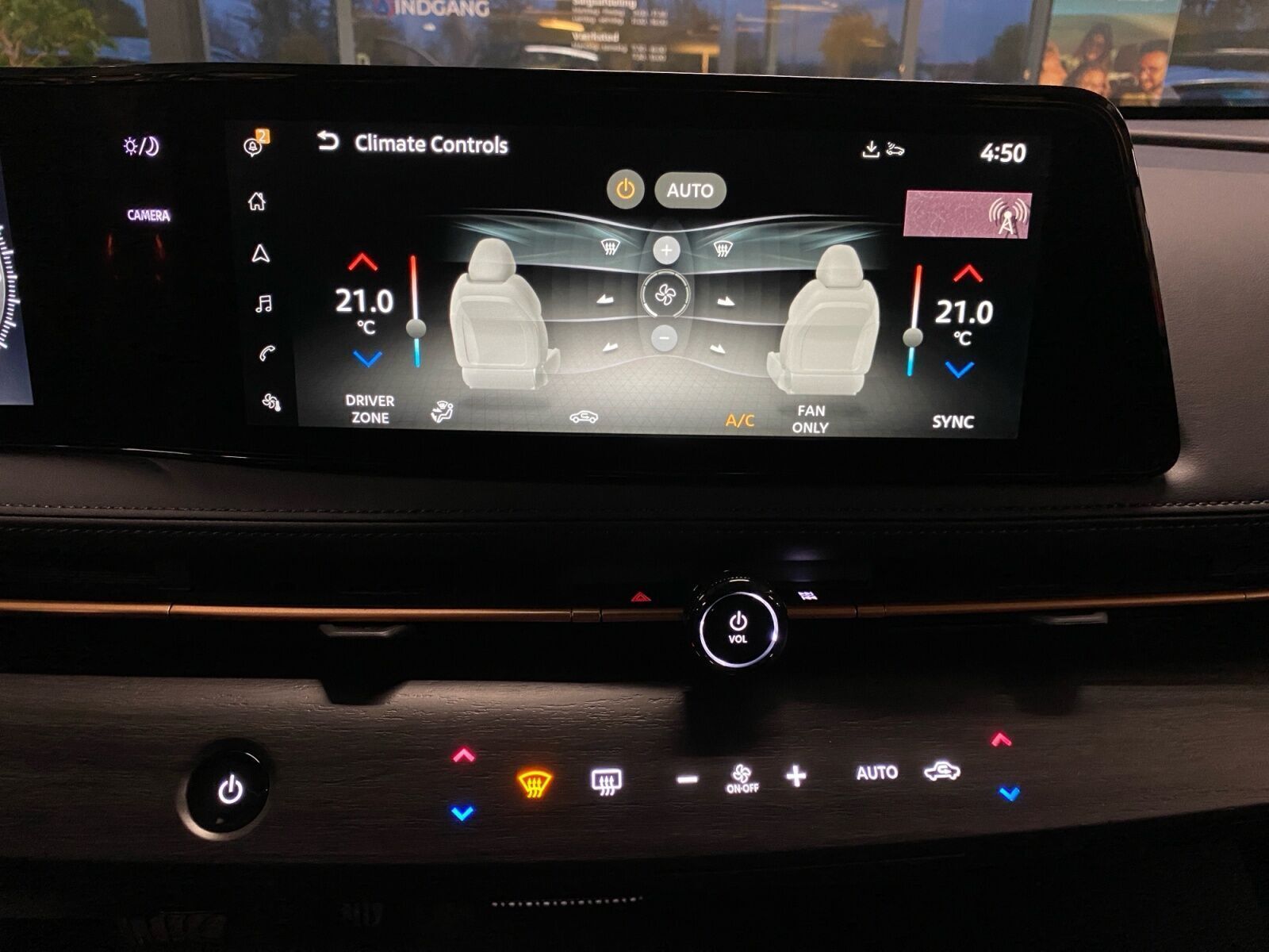 Sort Nissan Ariya fra 2025