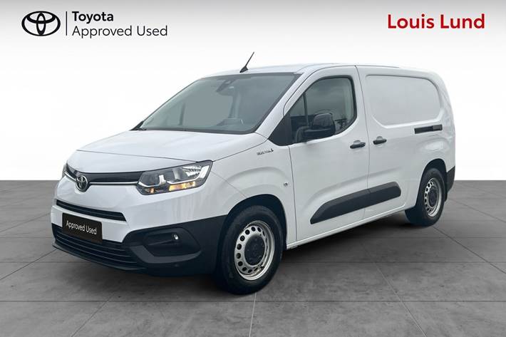 Hvid Toyota Proace City Electric fra 2022 set udefra