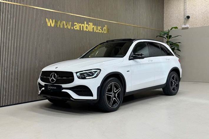 Hvid Mercedes GLC300 de fra 2021