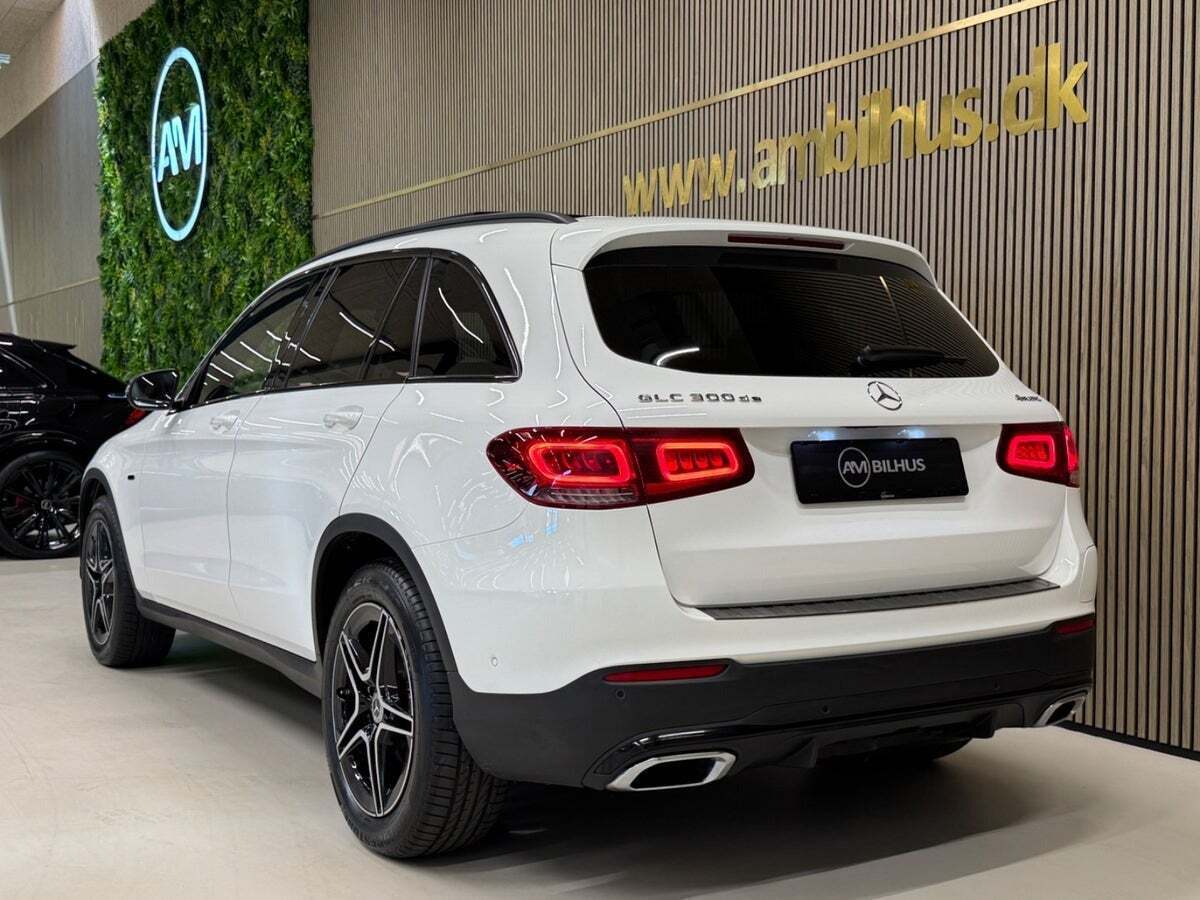 Hvid Mercedes GLC300 de fra 2021
