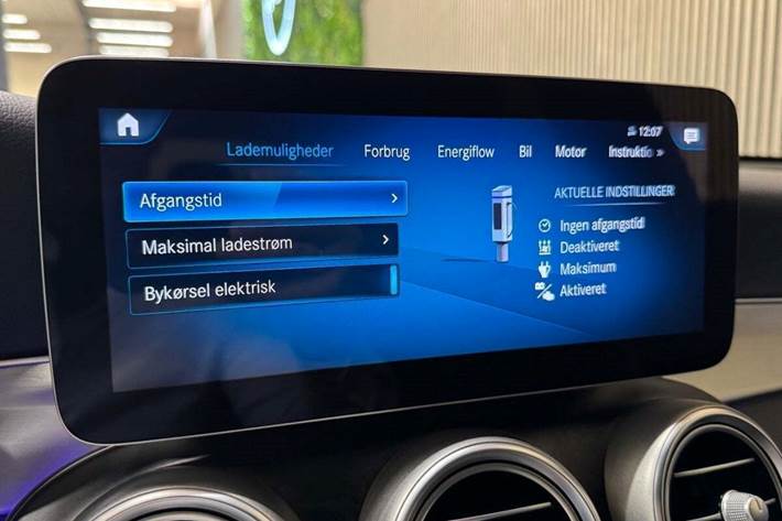 Hvid Mercedes GLC300 de fra 2021