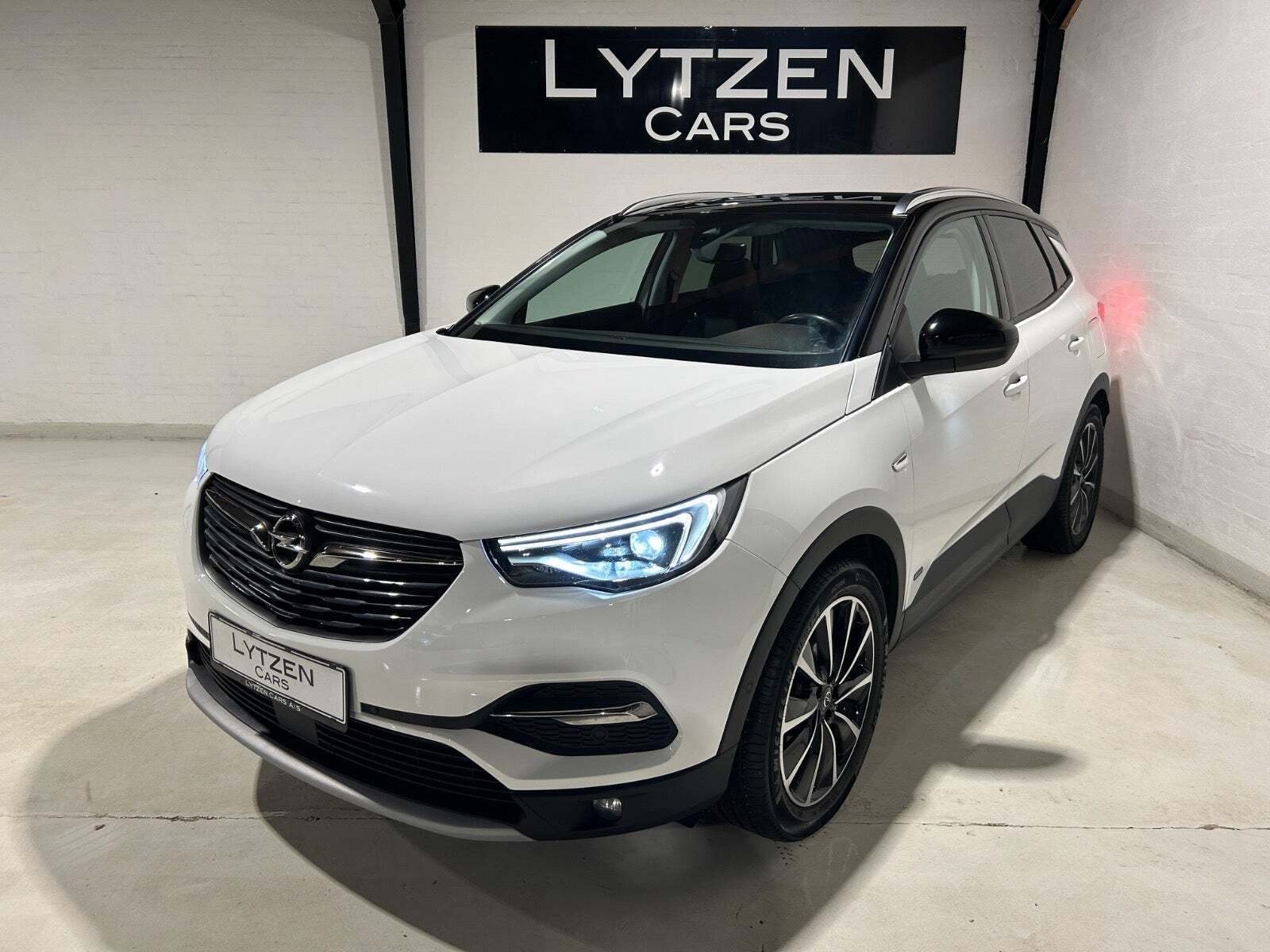 Opel Grandland X 1,6 Hybrid4 Ultimate aut.