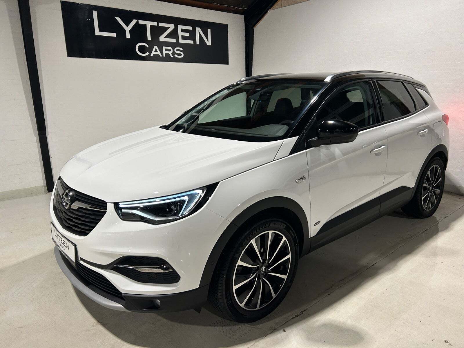 Opel Grandland X 1,6 Hybrid4 Ultimate aut.