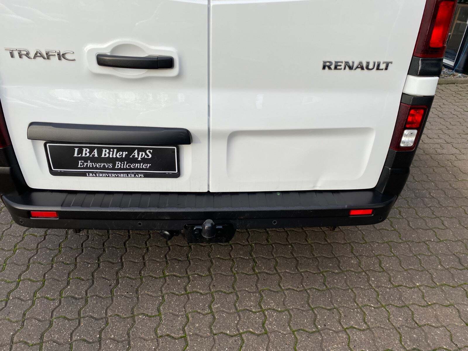 Hvid Renault Trafic T29 fra 2021